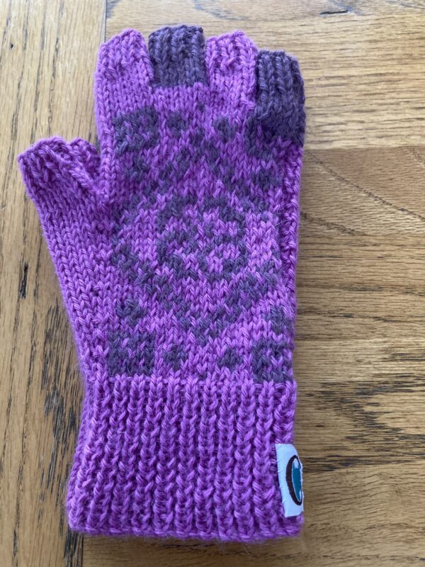 Purple/maroon fingerless mitts